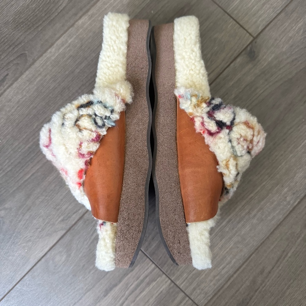 Retail $795! Chloe Shearling Slides Luxury + Comfort! 40 10 - Picture 4 of 7